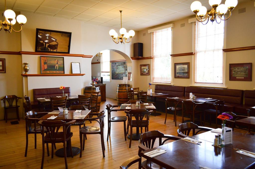 Palace Hotel Mortlake Sydney Room photo